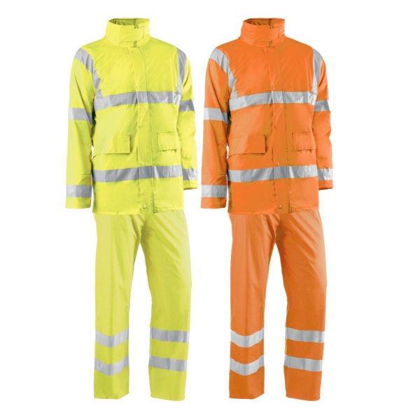 Fato Impermeável Av 100%...