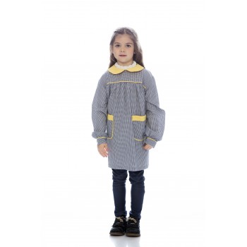 Bata menina em xadrez