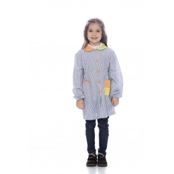 Bata menina em risca